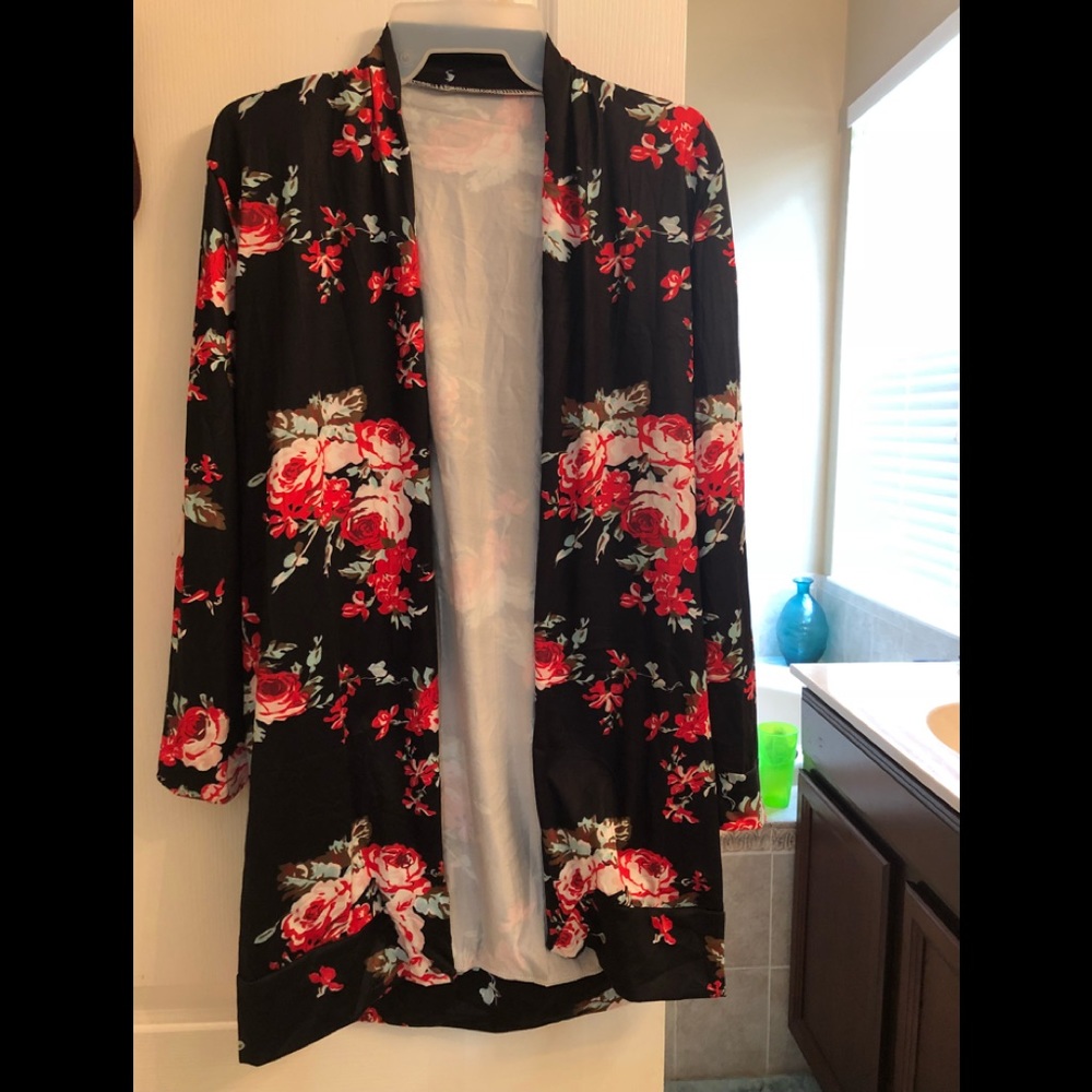 Light sleeve coverup